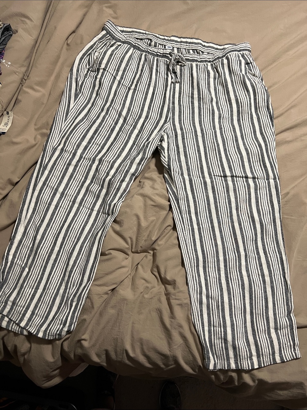 Old Navy Navy and White Vertical Stripe Wide Leg Pants